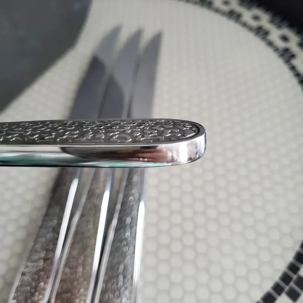 Reed & Barton by Issac MIzrahi Tunis Serrated Steak Knife Set of 4
